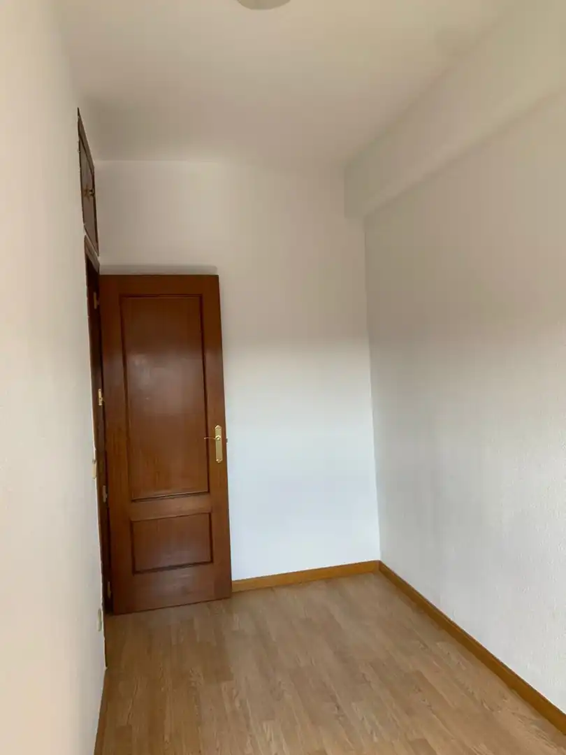 Bedroom of Flat for sale in Madrid  with Heating and Storage room