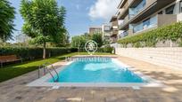 Piscina de Planta baixa en venda en Sitges amb Aire condicionat, Calefacció i Jardí privat