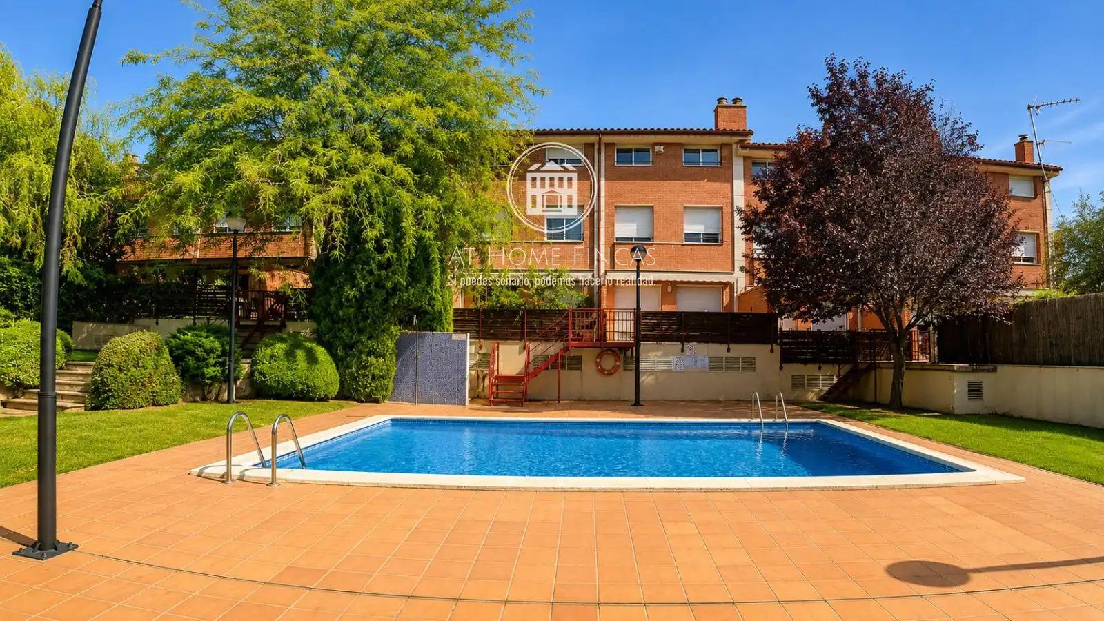 Reihenhaus mit Pool zum Verkauf in Salvador Espriu, imagen 2