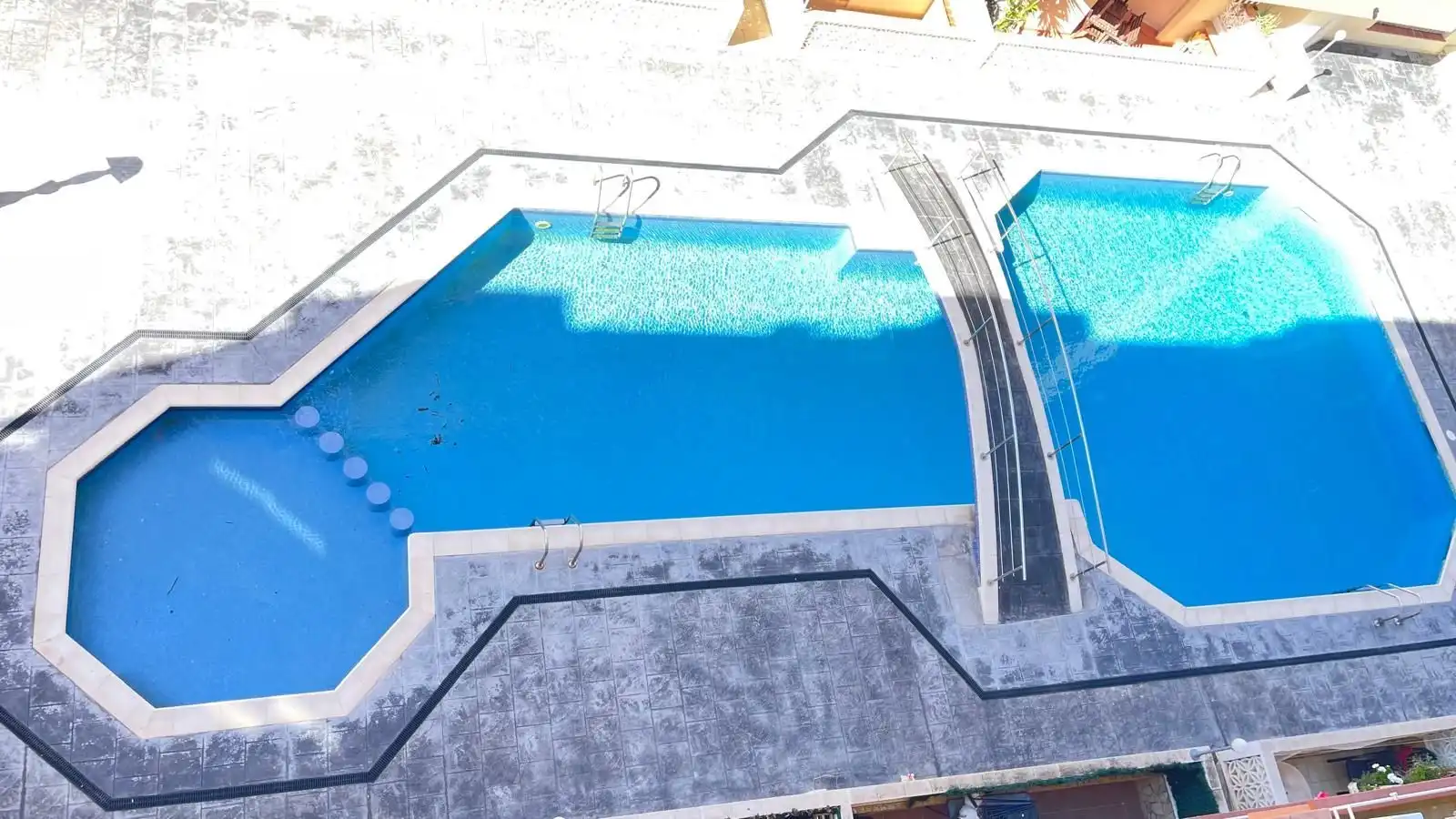 Piscina de Apartamento en venta en Pineda de Mar con Aire acondicionado, Amueblado y Piscina comunitaria