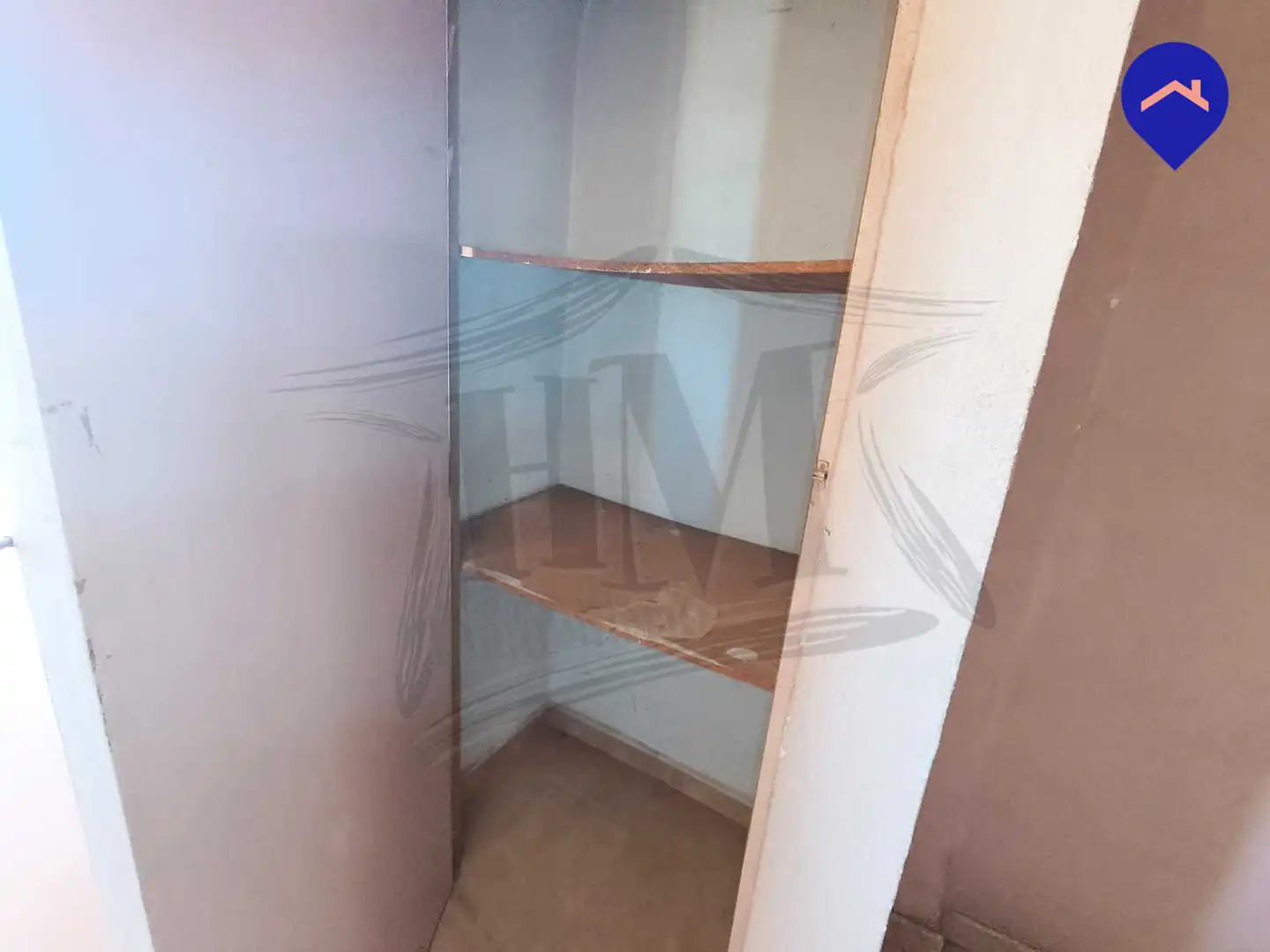Piso en venta en Valencia con Calefacción, Terraza y Alarma