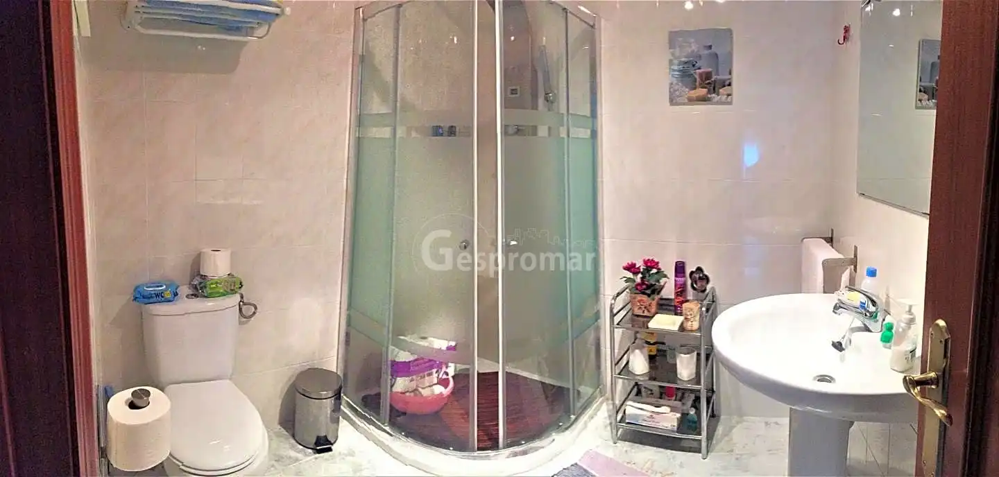 Bathroom of Attic for sale in Castro Caldelas  with Heating, Terrace and Storage room