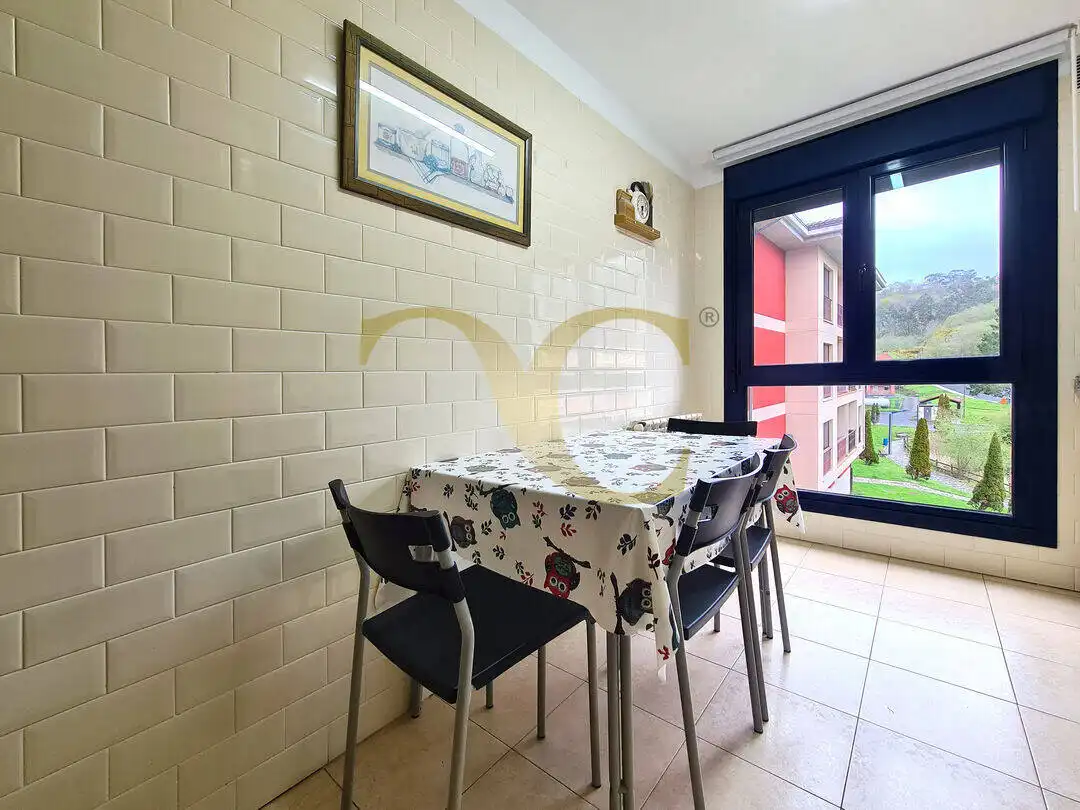 Comedor de Apartamento en venta en Ribadesella con Calefacción, Trastero y Amueblado