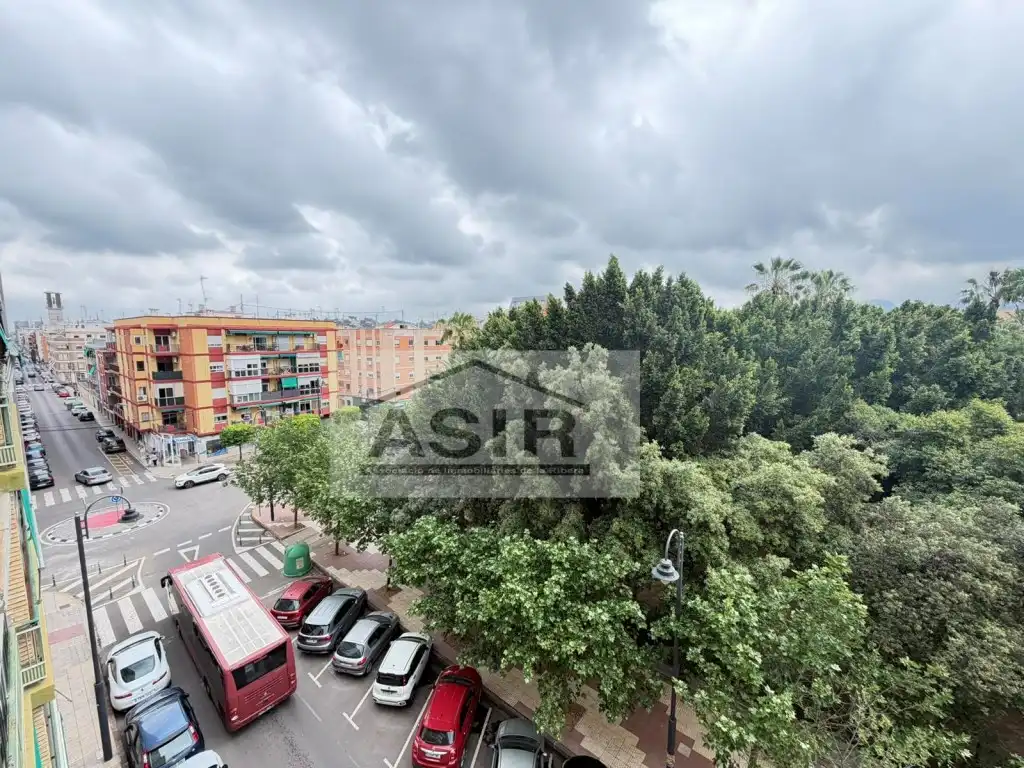 Vista exterior de Piso de alquiler en Alzira
