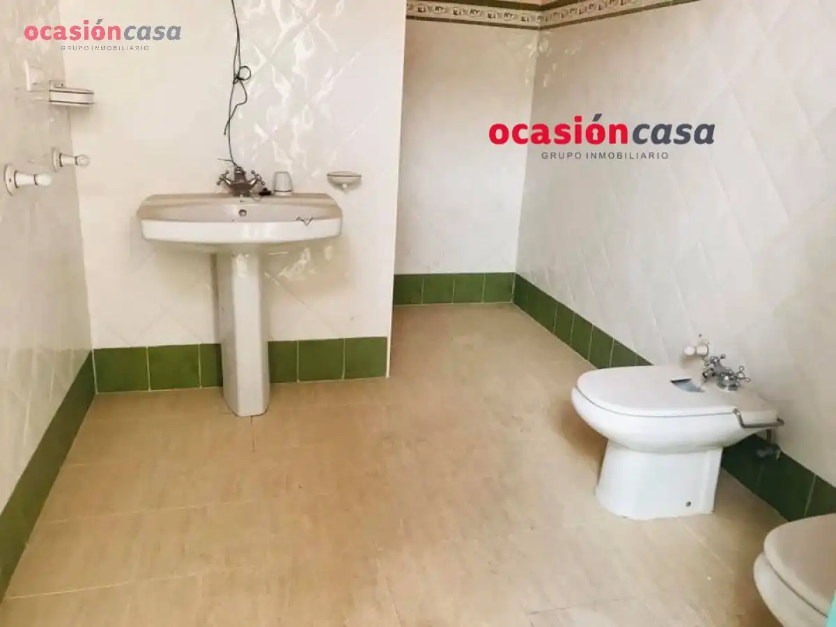 Baño de Finca rústica en venta en Fuente Obejuna con Terraza, Trastero y Balcón