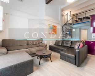 Living room of Duplex for sale in  Barcelona Capital