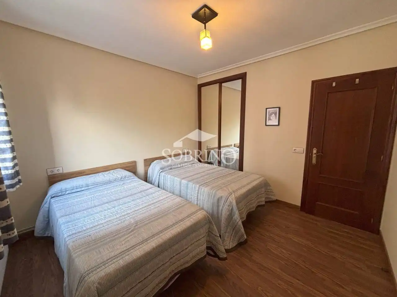 Schlafzimmer von Wohnungen zum Verkauf in Llanes mit Heizung