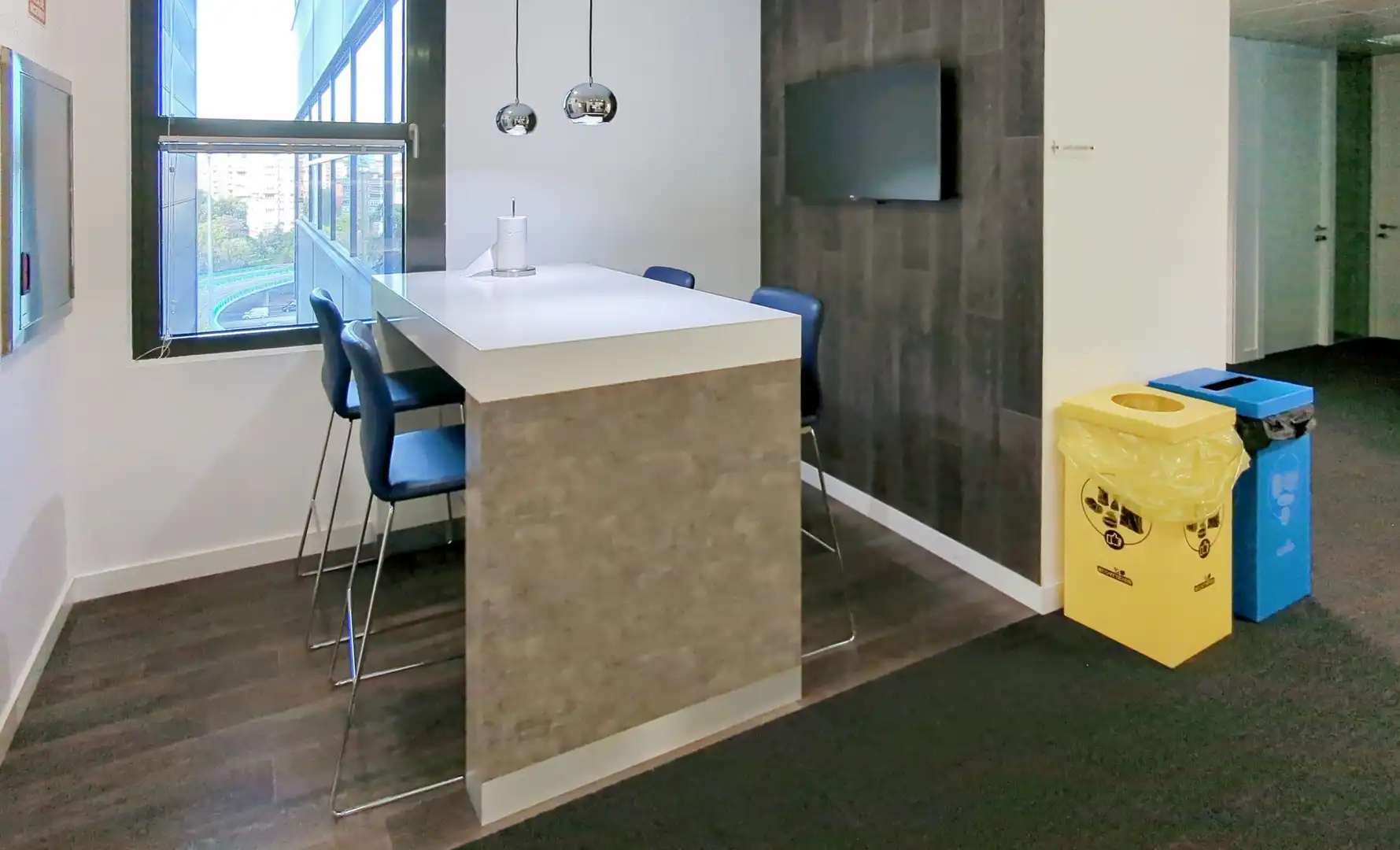 Office for rent in Madrid  with Air Conditioner, Heating and Furnished