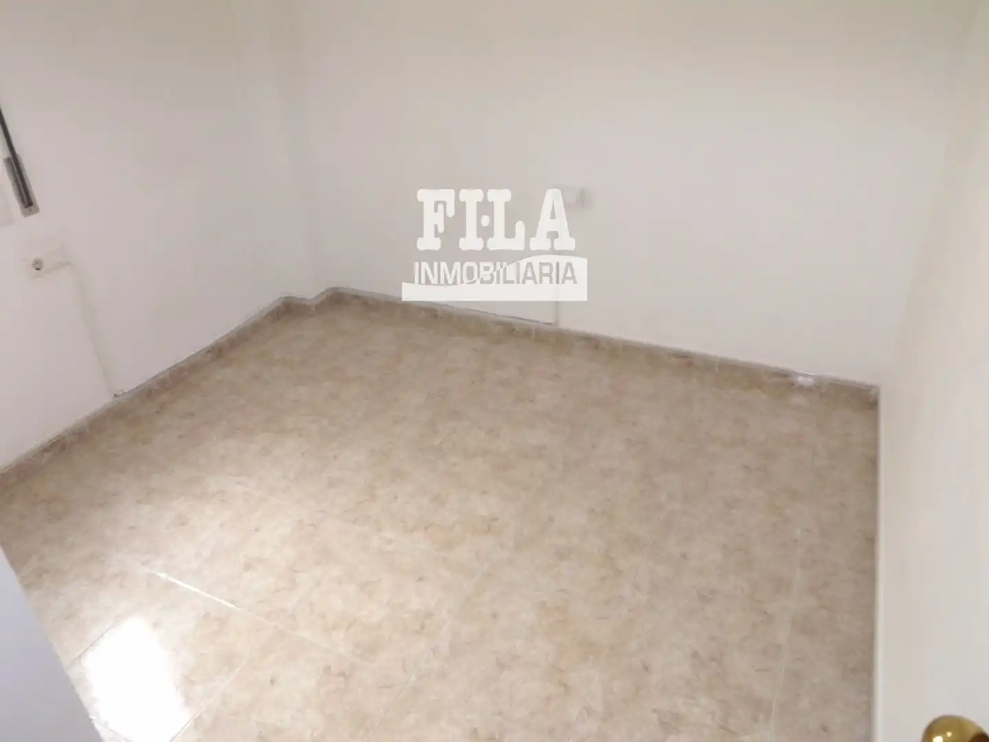 Schlafzimmer von Dachboden zum Verkauf in Calafell mit Terrasse, Schwimmbad und Gemeinschaftspool