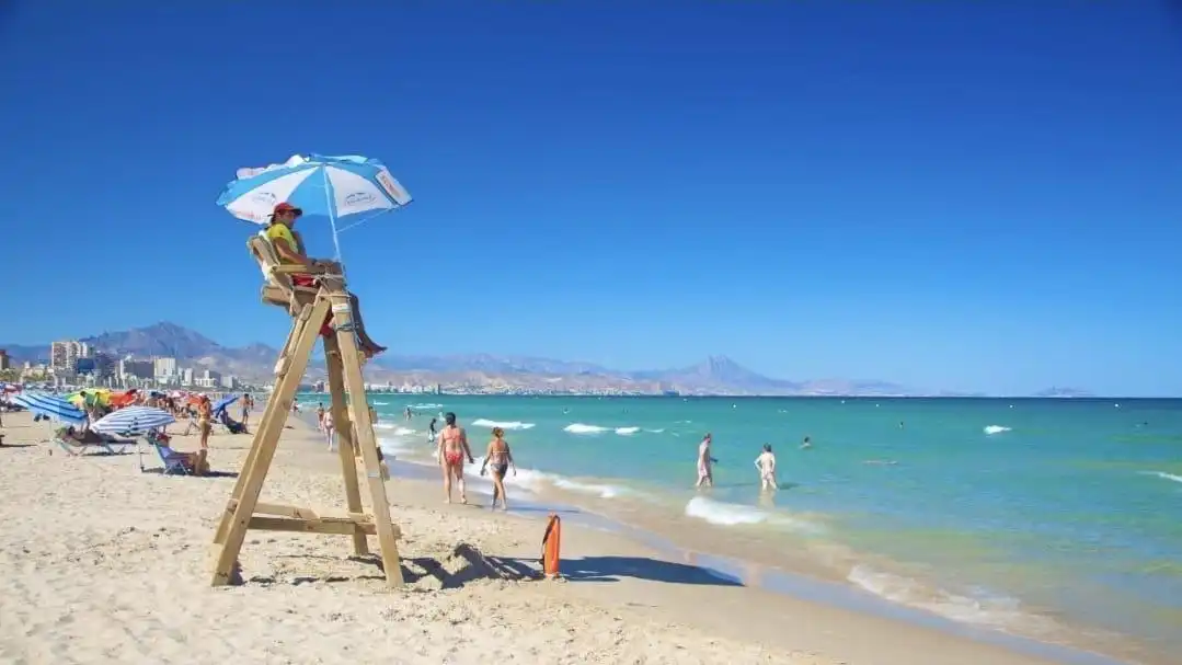 Wohnbaugrundstück zum Verkauf in Garbinet - Vistahermosa, imagen 5