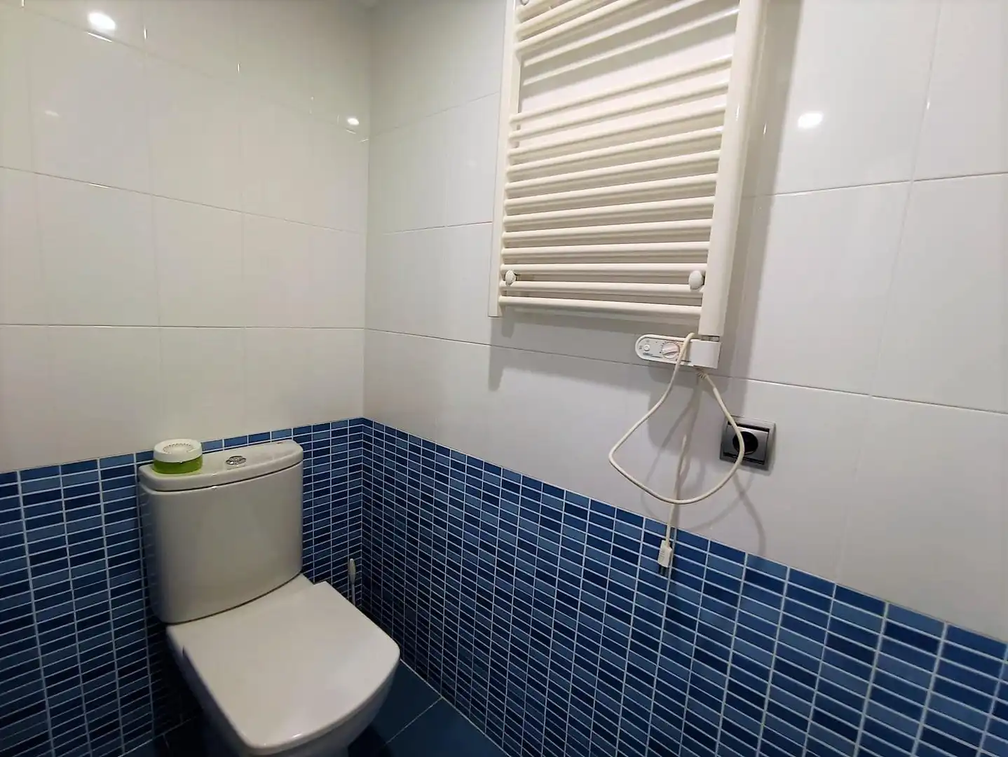Baño de Apartamento en venta en Águilas con Aire acondicionado, Calefacción y Jardín privado