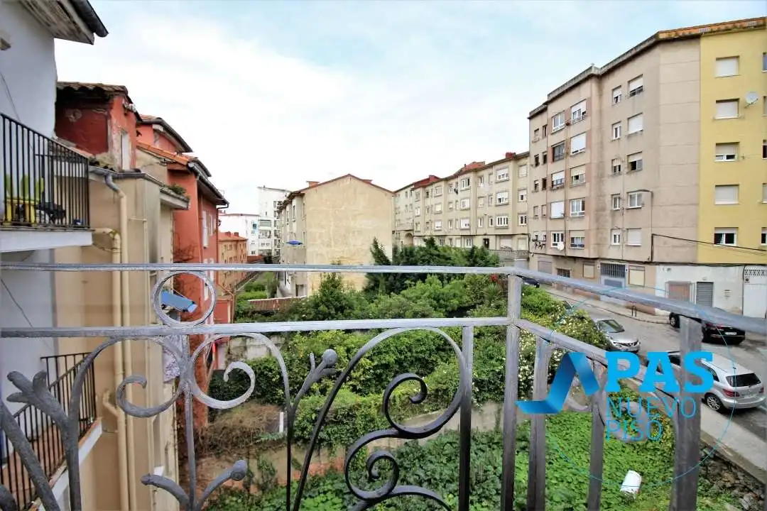 Terrasse von Wohnung zur Miete in Santander mit Balkon