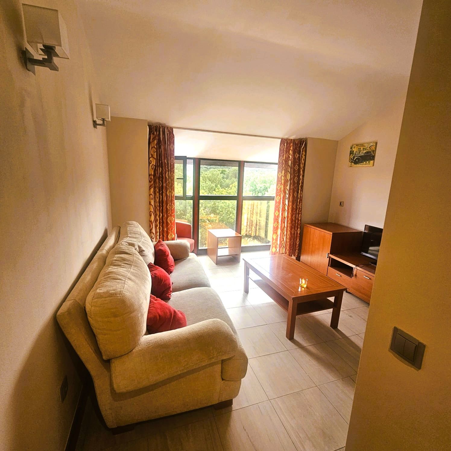 Living room of Flat for sale in Alpedrete  with Heating, Furnished and Oven