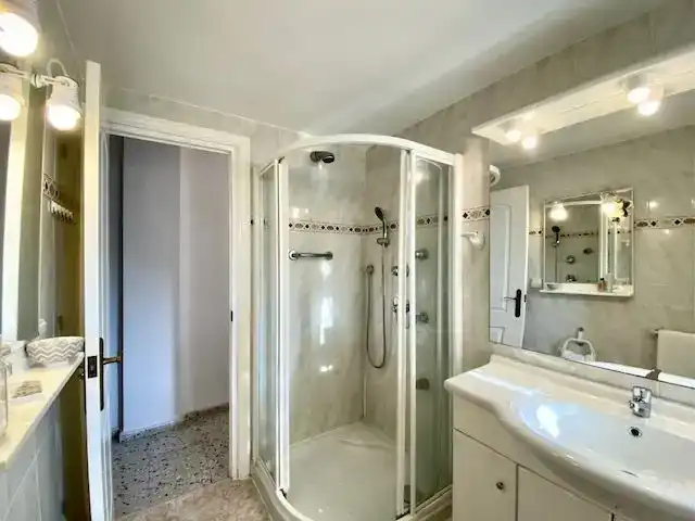 Bathroom of Flat for sale in Foietes