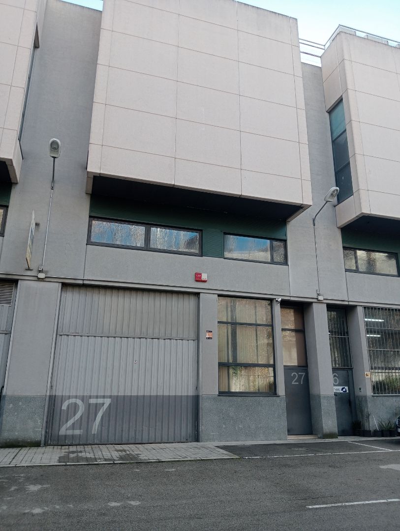 Industrial buildings for sale in Avenida de la Industria, 8, Zona Industrial