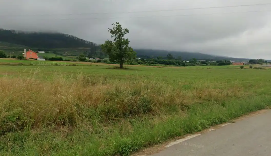 Terreny residencial en venda a Viaducto de A Devesa 21