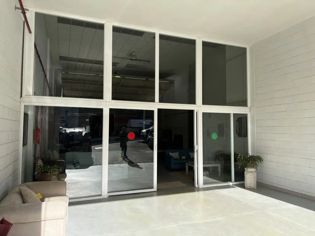 Nave industrial de alquiler en Ames