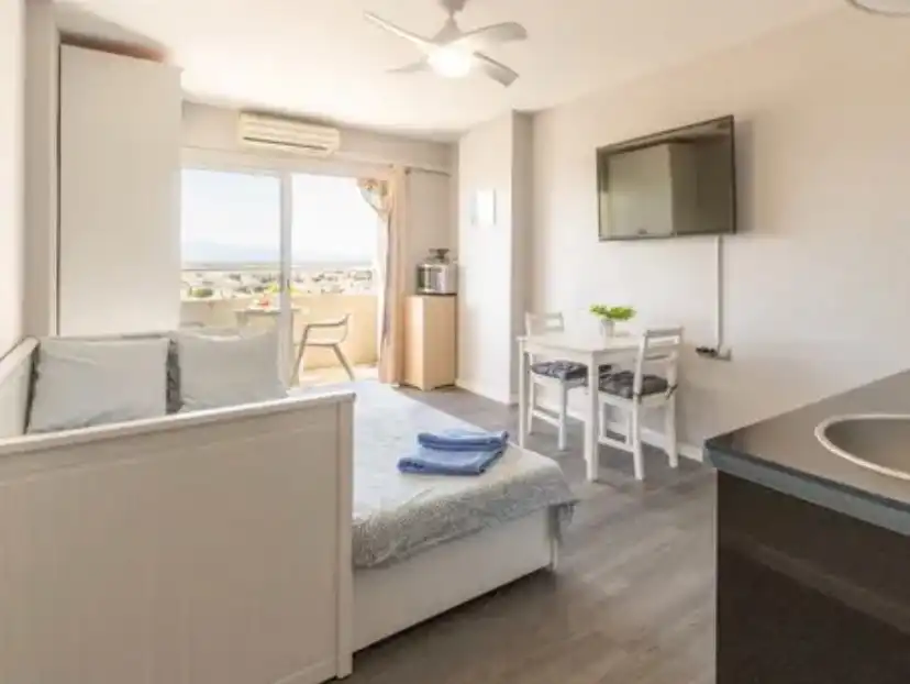 Habitación de Estudio en venta en Empuriabrava con Aire acondicionado, Calefacción y Amueblado