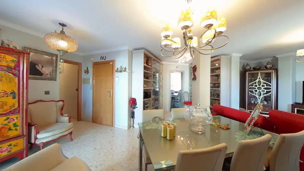 Comedor de Ático en venta en Vélez-Málaga con Aire acondicionado, Terraza y Amueblado