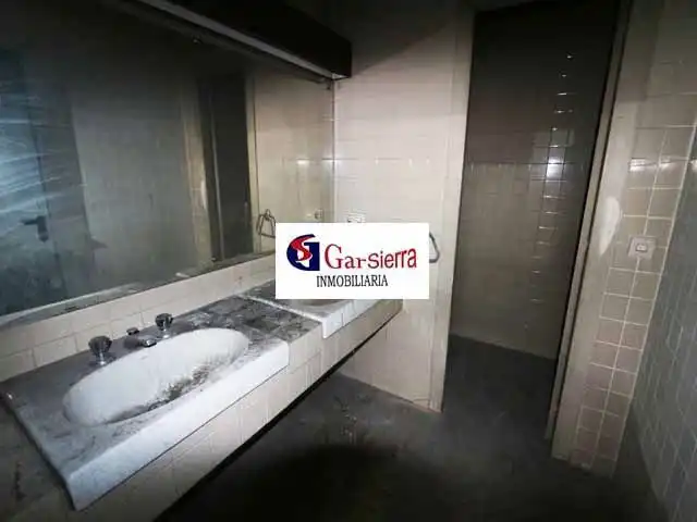 Badezimmer von Lagerraum zum Verkauf in Leganés