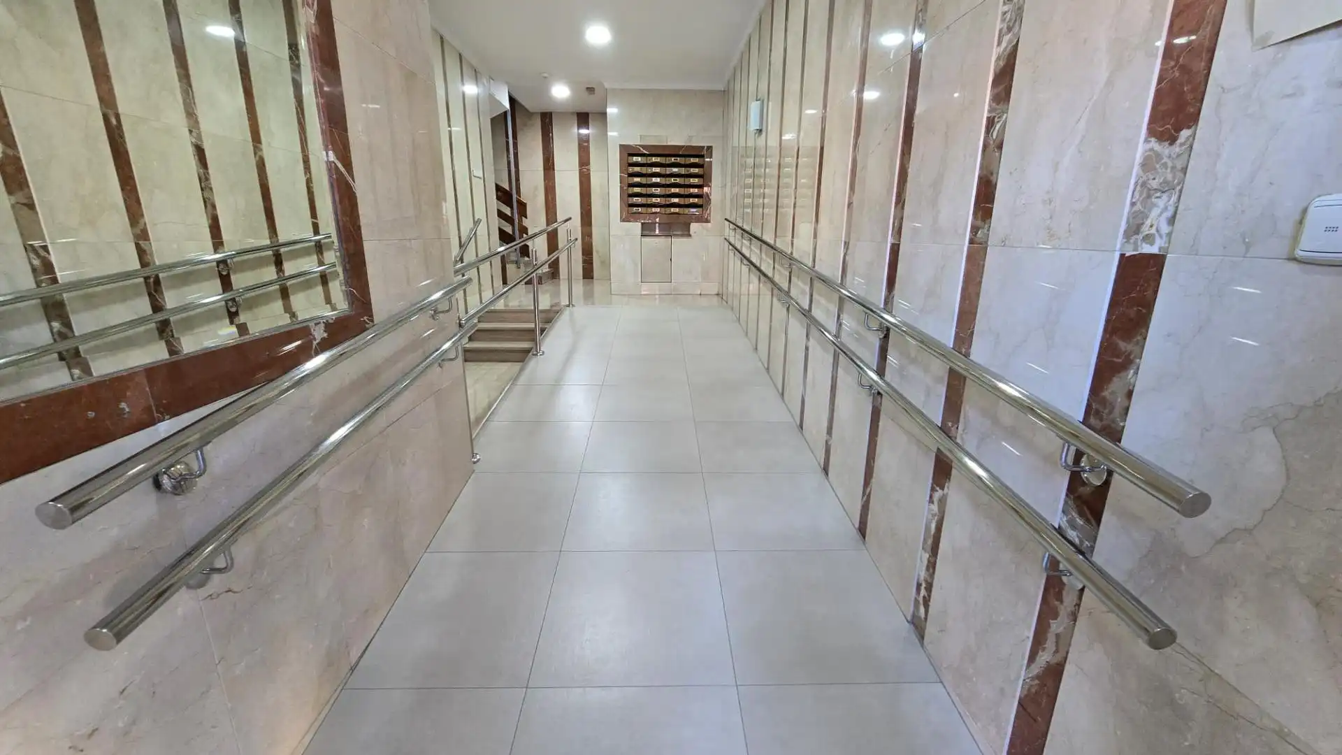 Flat for sale in Calle CRUZ DEL SUR, Pajaritos