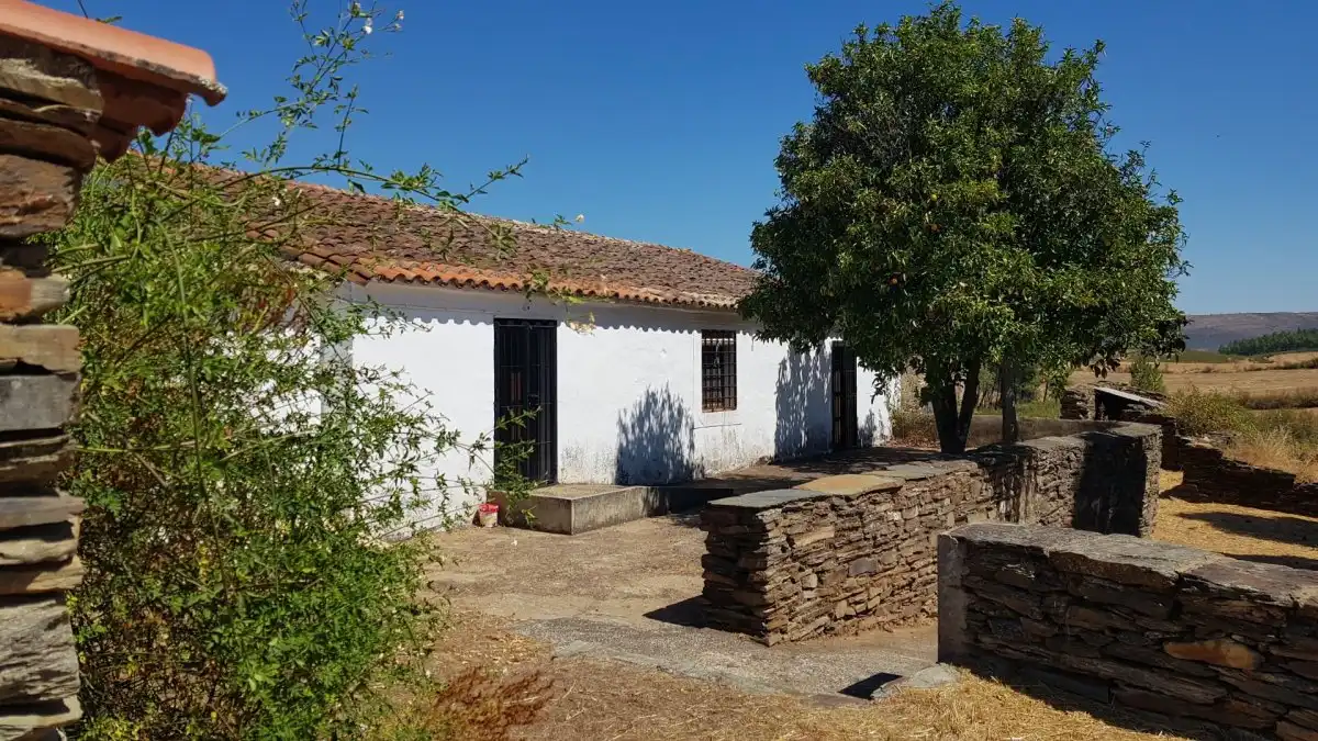 Finca rústica en venta en La Codosera