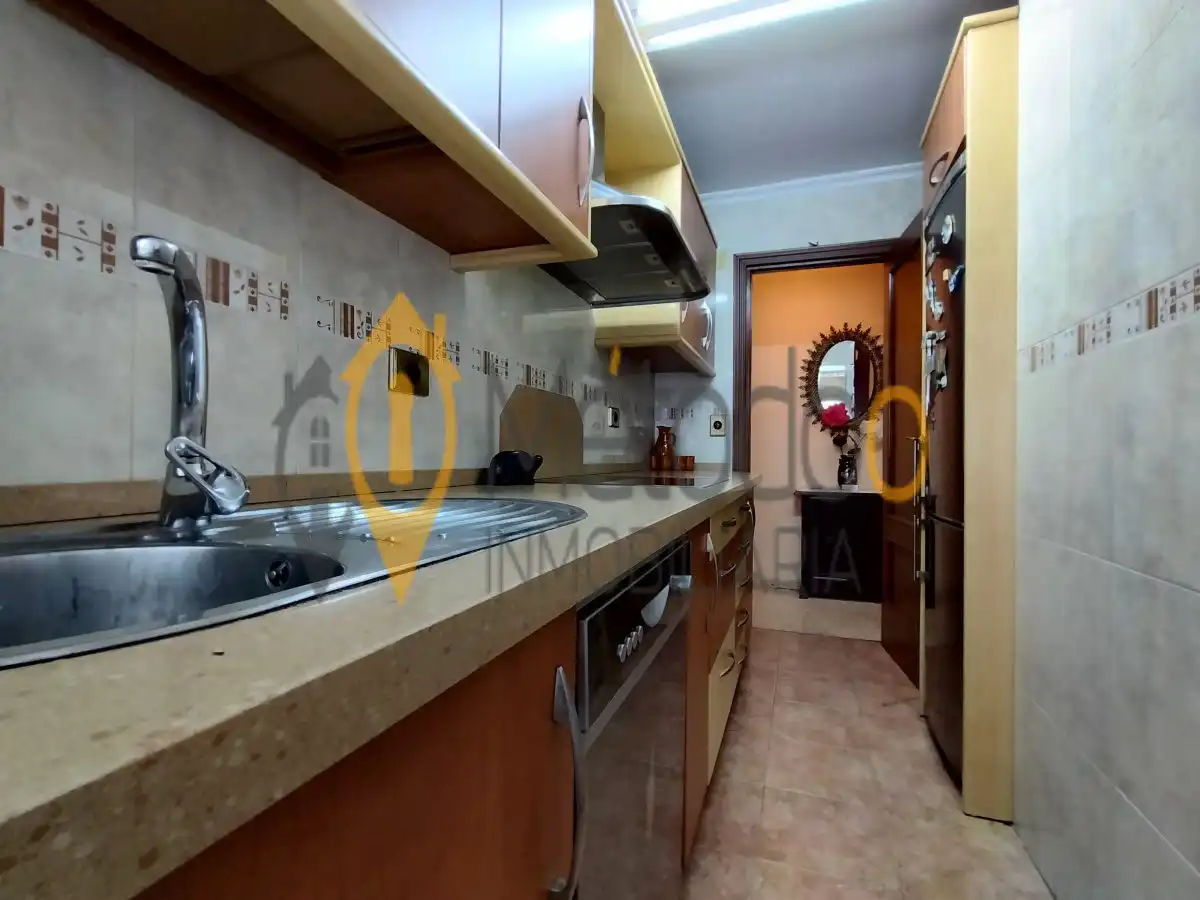 Kitchen of Flat for sale in Sevilla  with Air Conditioner, Heating and Furnished