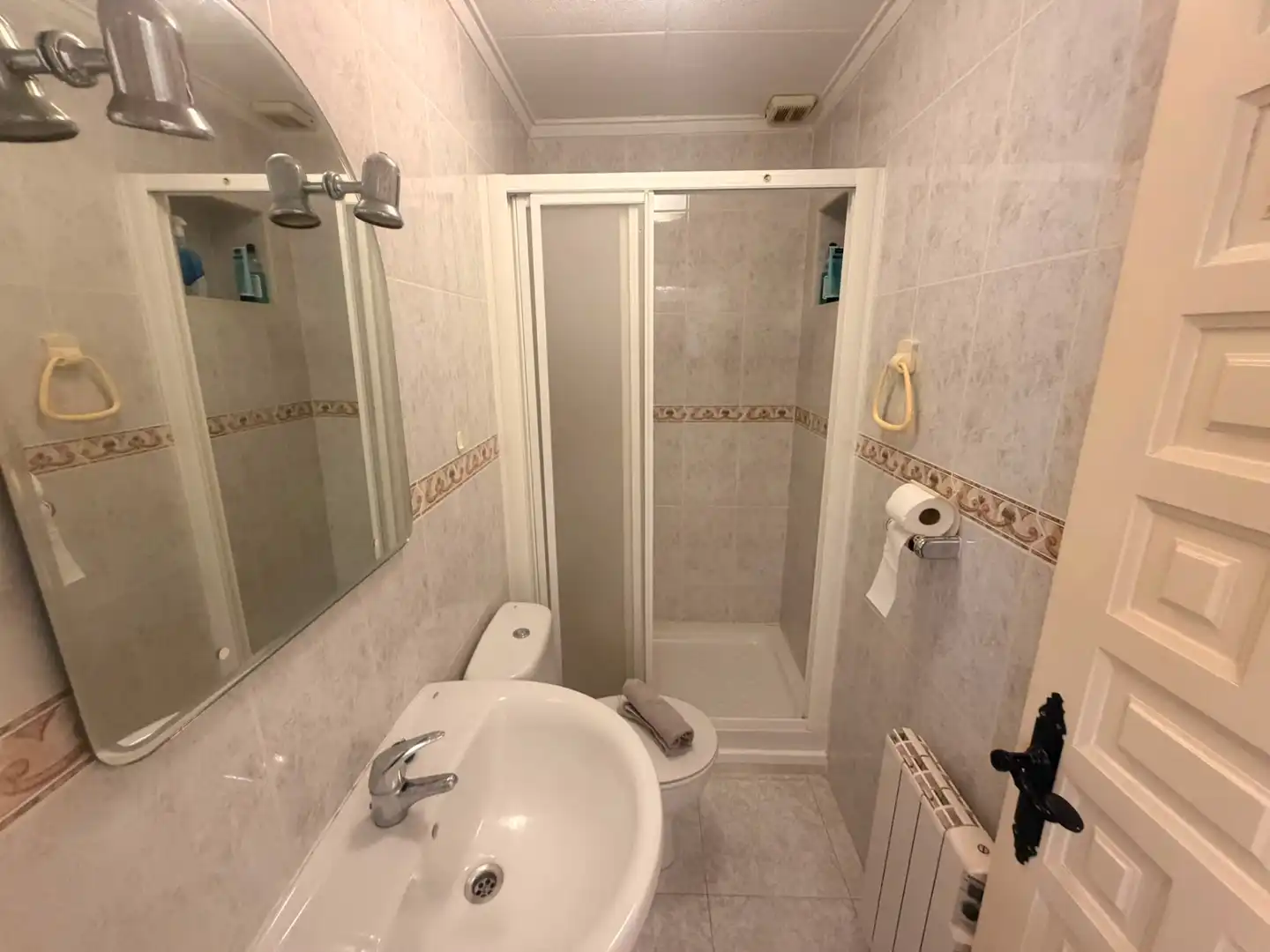 Baño de Casa o chalet en venta en San Fulgencio con Aire acondicionado, Calefacción y Jardín privado