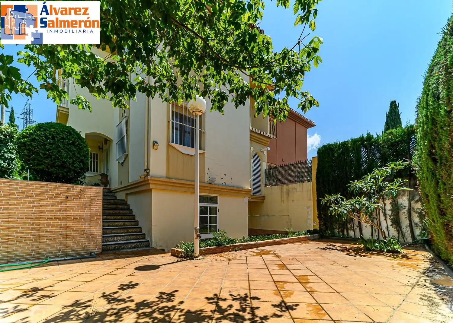 Vista exterior de Casa o chalet en venta en Albolote con Piscina