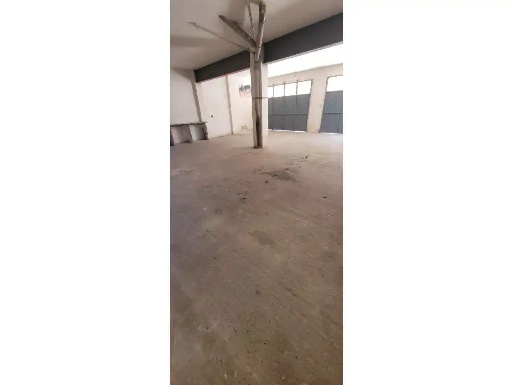 Local en venta en Bellcaire d'Urgell