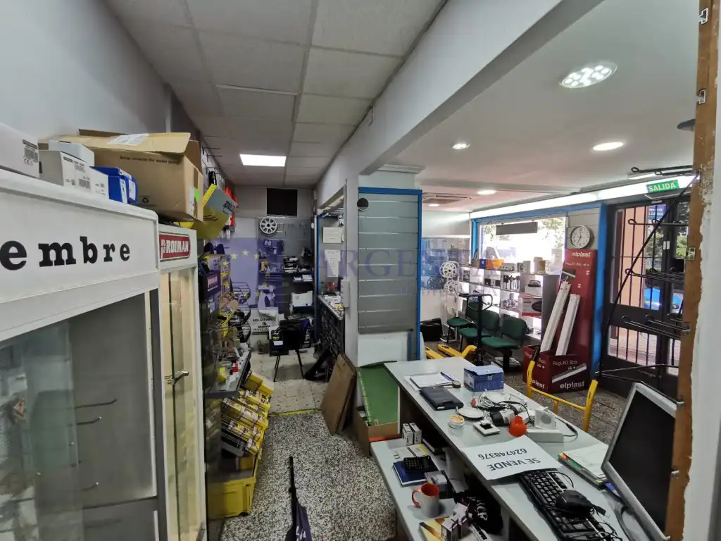 Locale commerciale in vendita a Calle Dionisio Acedo, imagen 3