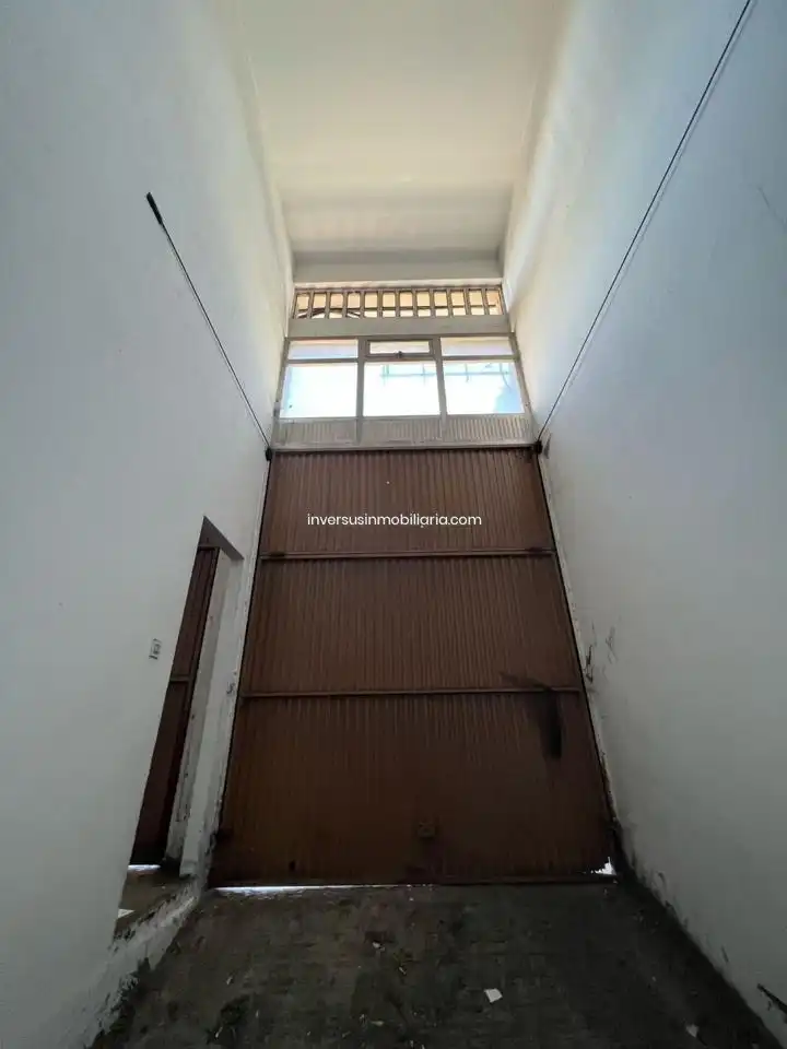 Business premises for sale in De Nelle
