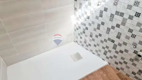 Bathroom of Houses for sale in Cenlle  with Private garden and Storage room