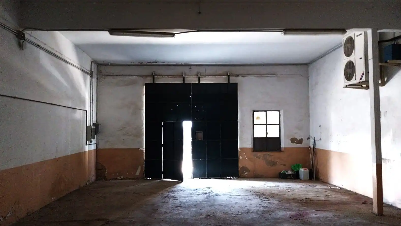 Business premises for sale in Carmona