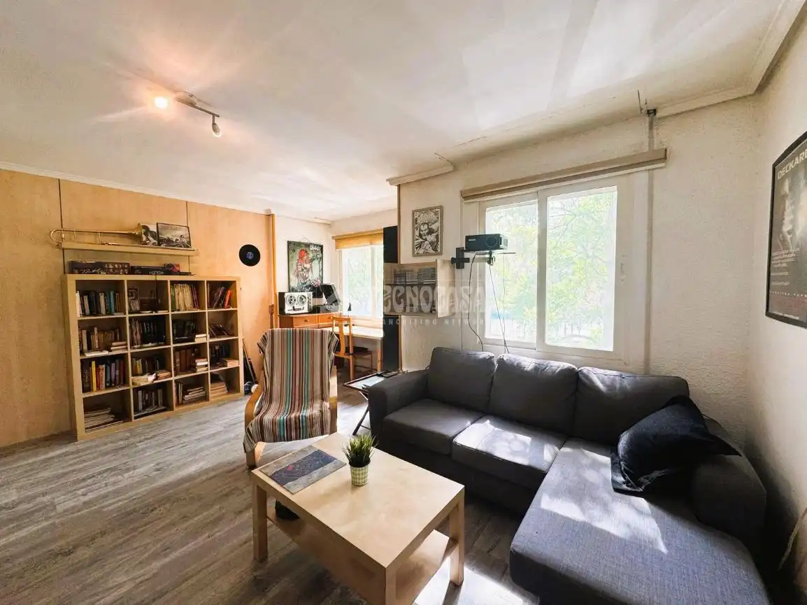 Living room of Flat for sale in Zaragoza