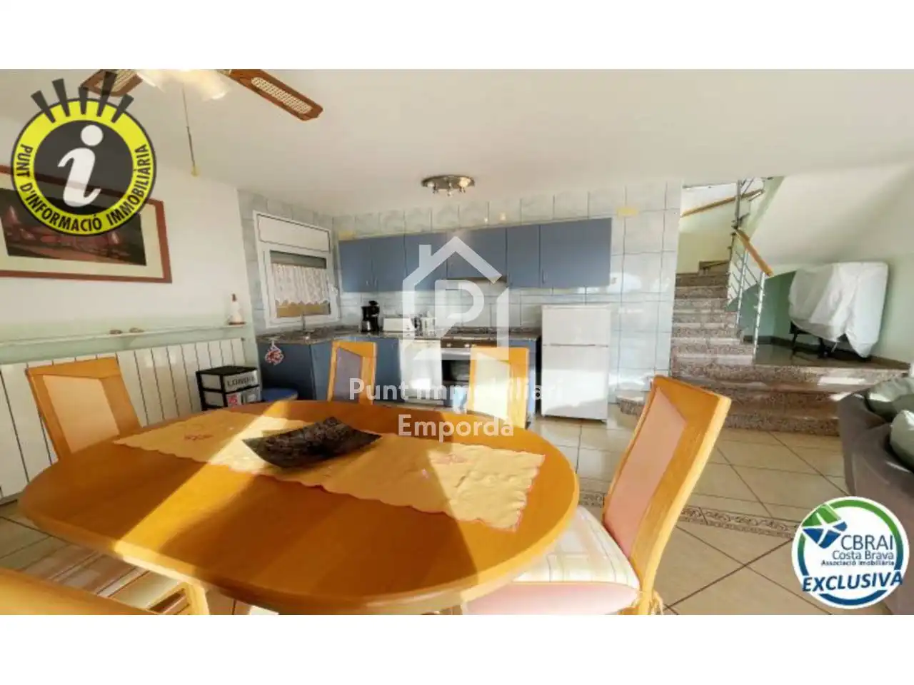 Cuina de Casa o xalet en venda en Roses amb Aire condicionat, Jardí privat i Terrassa