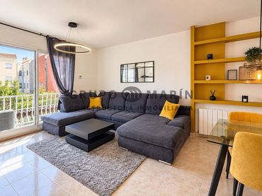 Apartamento con balcón en venta en Carrer Montblanc