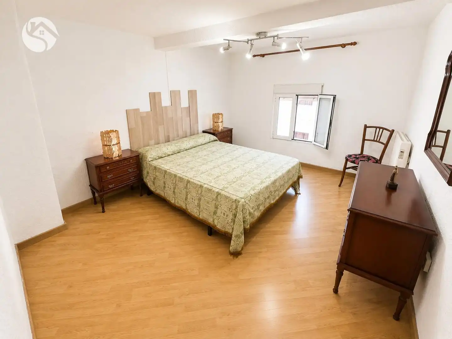 Schlafzimmer von Haus oder Chalet zum Verkauf in Chillarón de Cuenca mit Heizung, Abstellraum und Möbliert
