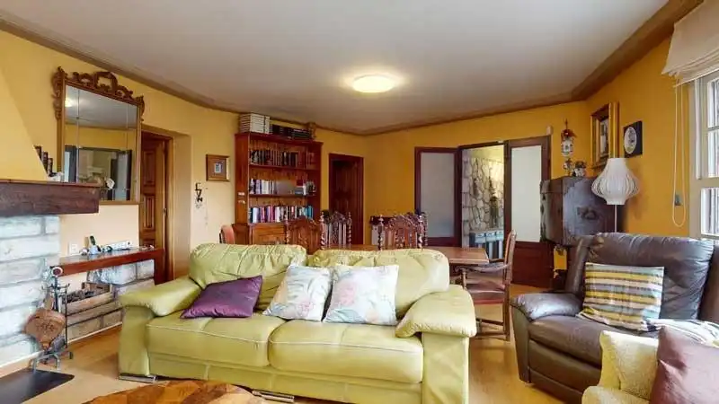 Sala d'estar de Casa o xalet en venda en La Muela amb Aire condicionat, Calefacció i Jardí privat