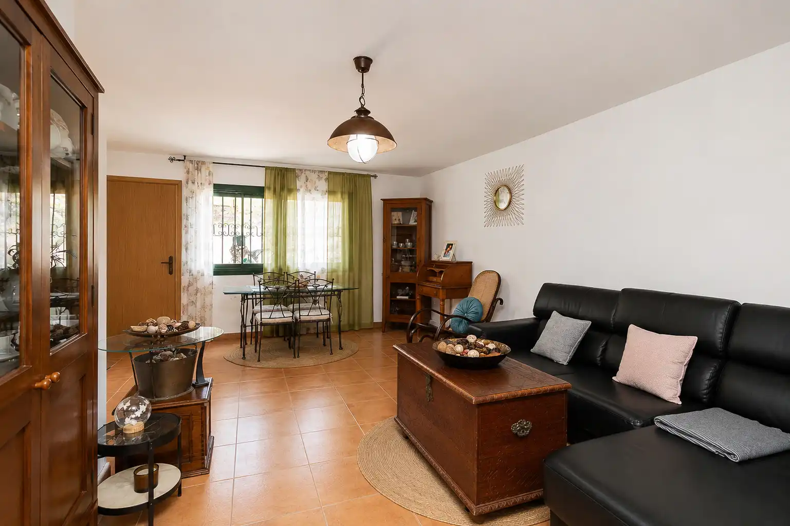 Wohnzimmer von Haus oder Chalet zum Verkauf in Castelldefels mit Klimaanlage, Heizung und Terrasse