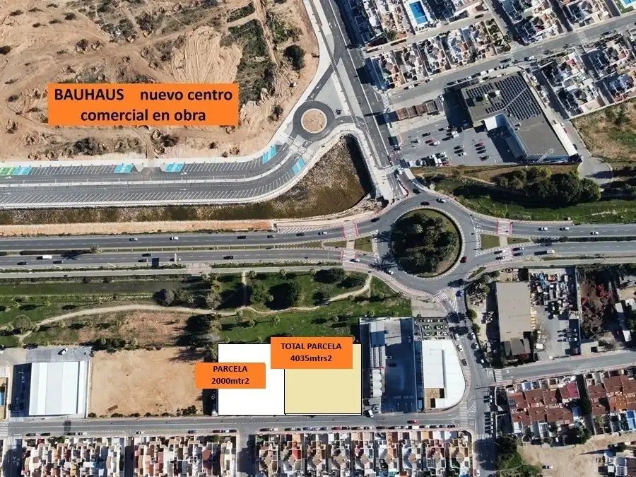 Vista exterior de Terreny industrial en venda en Torrevieja