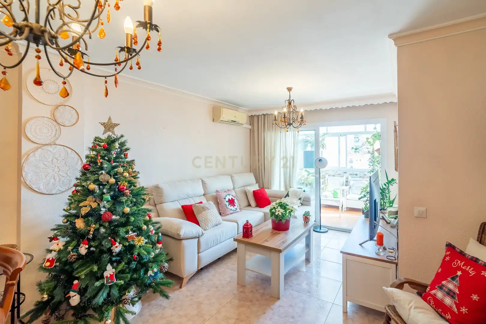 Edifici en venda a CL MALLORCA 15 ED. AJOLIN FUENGIROLA (MÁLAGA), 1, Centro ciudad
