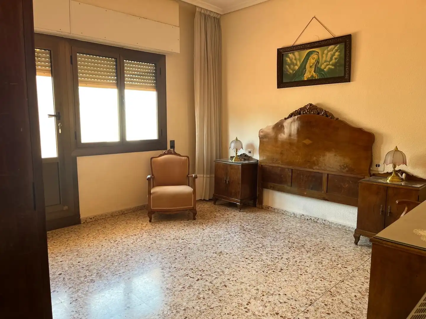 Sala d'estar de Pis en venda en Almansa amb Calefacció i Moblat