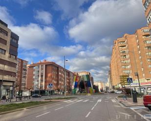 Vista exterior de Pis en venda en Burgos Capital amb Terrassa