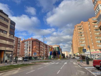 Exterior view of Flat for sale in Burgos Capital  with Heating, Terrace and Storage room