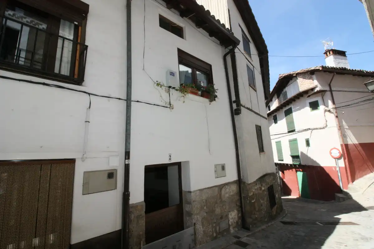 Vista exterior de Casa o chalet en venta en Guisando