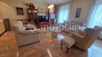 Living room of Flat for sale in Salamanca Capital  with Heating