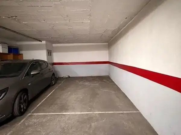 Aparcament de Garatge en venda en Málaga amb Alarma