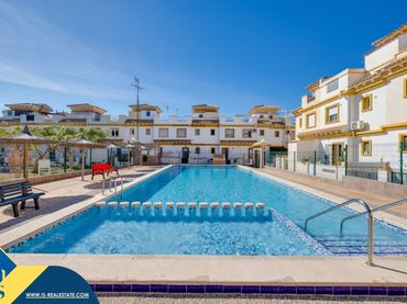 Piso con piscina en venta en Nueva Torrevieja - Aguas Nuevas
