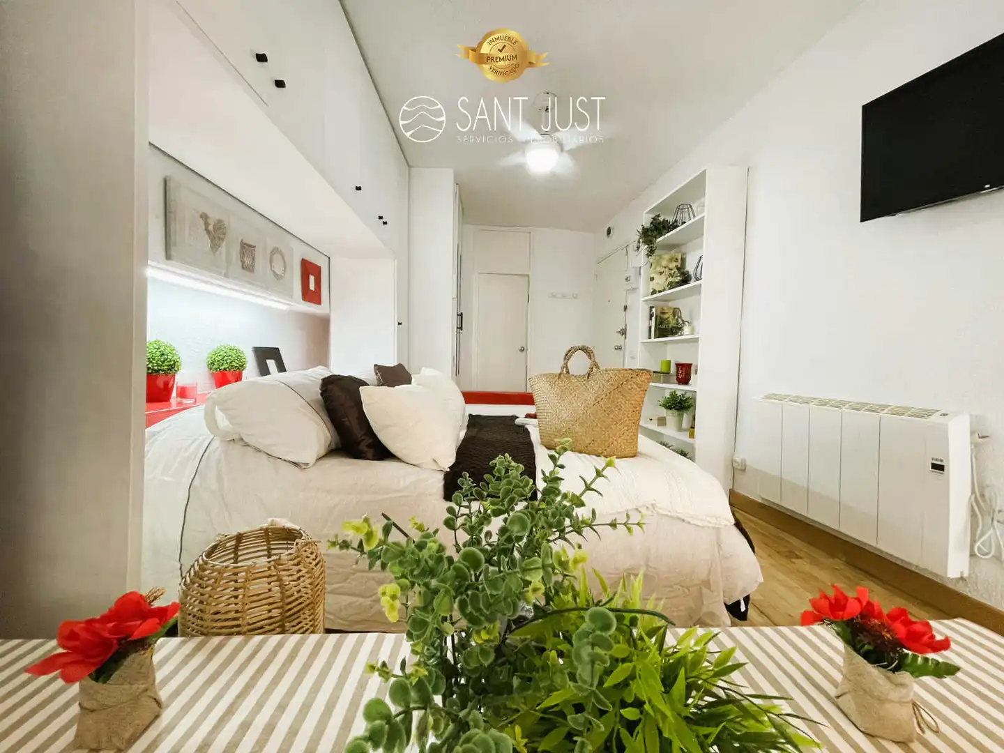 Living room of Study for sale in La Pineda